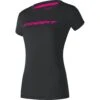 Dynafit Traverse 2 Short Sleeve Tee Femme 1 Dynafit Traverse 2 Short Sleeve Tee Femme -Salomon Boutique main 08 0000070671 0910 FRONT 8ab0