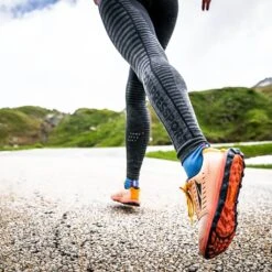 Compressport Winter Running Legging Femme Noir -Salomon Boutique main 2winter run legging w black 8928