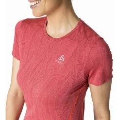 Odlo T-Shirt Manches Courtes Zeroweight Enginee Femme -Salomon Boutique main 313731 30842 Model Detail Crop 1 b9e8