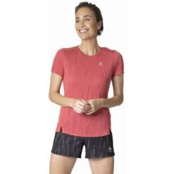 Odlo T-Shirt Manches Courtes Zeroweight Enginee Femme -Salomon Boutique main 313731 30842 Model Front Crop 1 5804