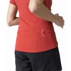 Odlo T-Shirt Manches Courtes 1.2 Zip Axalp Trail Femme -Salomon Boutique main 313901 30837 Model Detail Crop 1 5e79