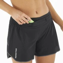 Salomon Sense Aero 5 Short Femme -Salomon Boutique main LC1891500 4 MOD senseaero5short deepblack pocheavant w cb36