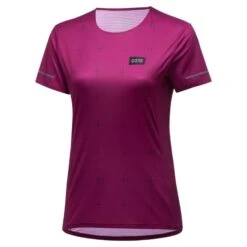 Gore Wear Contest Daily T-Shirt Femme Violet -Salomon Boutique main eyJwYXRoIjoiZ29yZVwvYWNjb3VudHNcL2U0XC80MDAwMTU5XC9wcm9qZWN0c1wvMzIxXC9hc3 510e