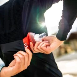 Compressport Hurricane Windproof Jacket Femme Noir -Salomon Boutique main hurricane windproof jacket w black 4 a1b0